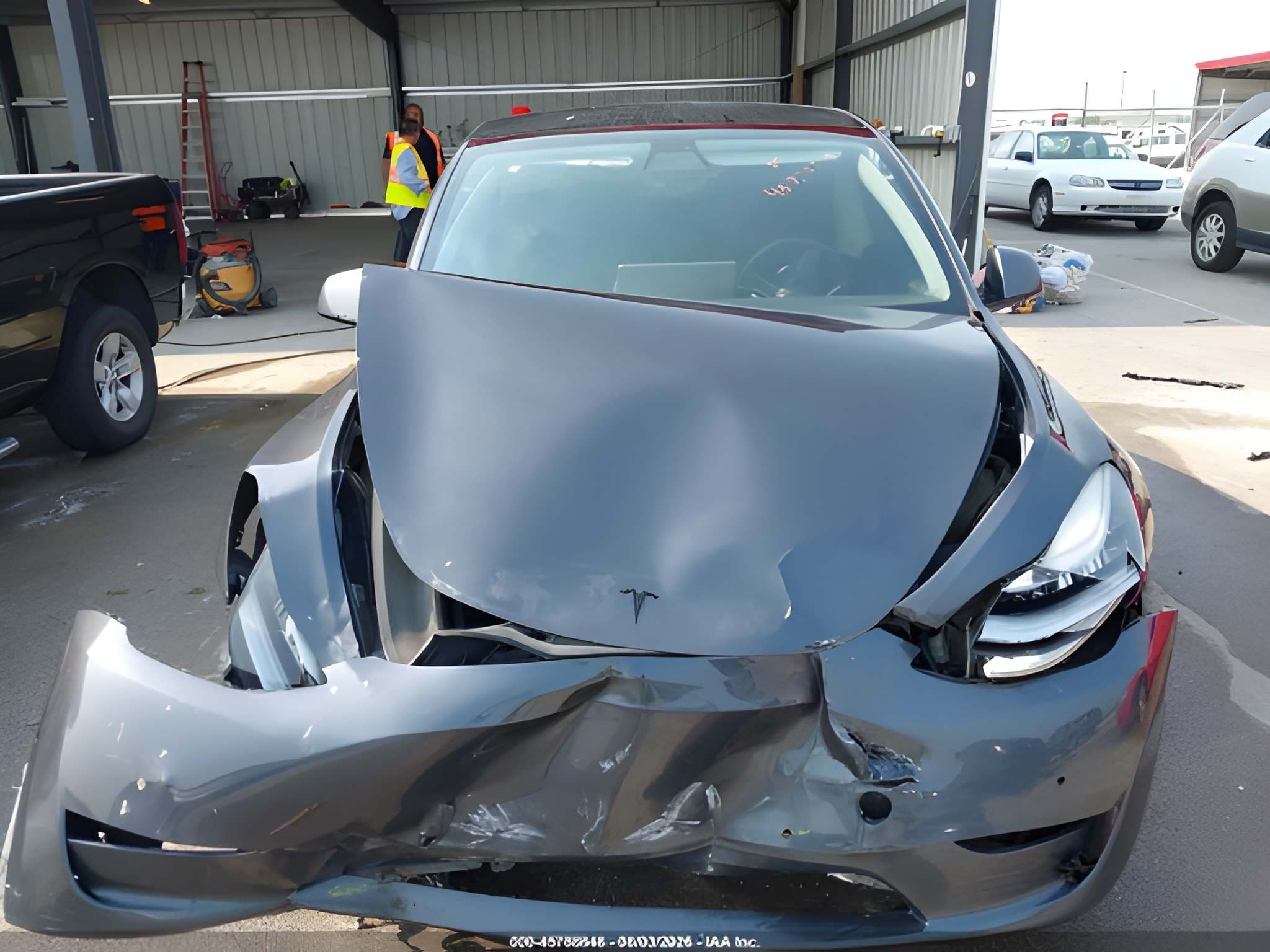 Tesla Model Y 2020, Grande Autonomie, Double Moteur, Transmission Intégrale, SUV Sport - Vendu et livre a Douala sous 46 jours